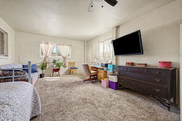 924 E GRANADA Avenue, Apache Junction, AZ 85119