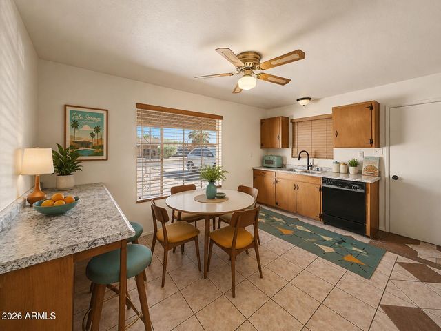 924 E GRANADA Avenue, Apache Junction, AZ 85119