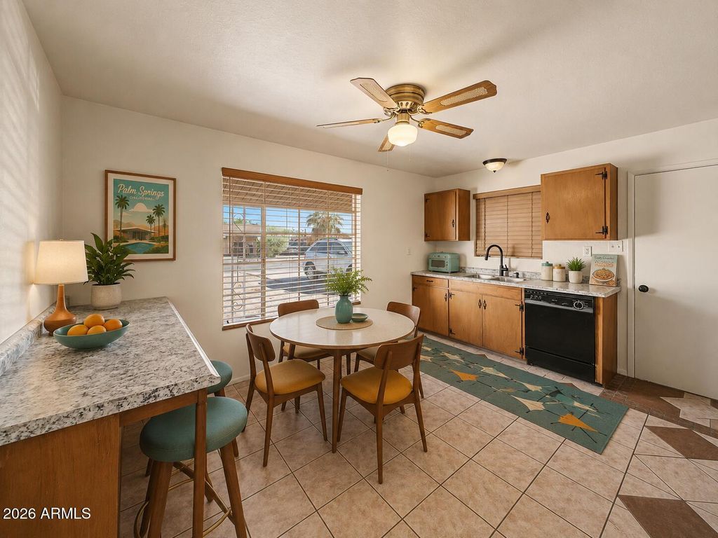 924 E GRANADA Avenue, Apache Junction, AZ 85119 — photo 3