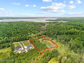 908 W Firetower Road, Swansboro, NC 28584