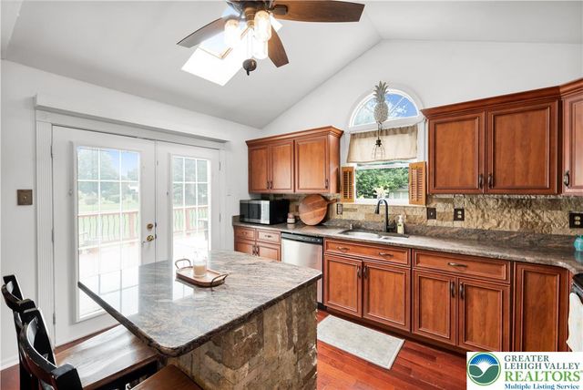 4531 Lenox Drive, Bethlehem City, PA 18017