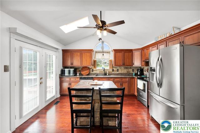 4531 Lenox Drive, Bethlehem City, PA 18017