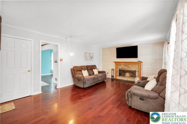 4531 Lenox Drive, Bethlehem City, PA 18017