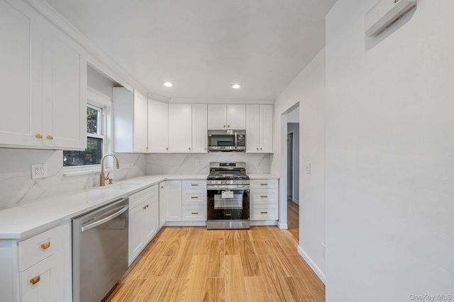 2309 128th Street, College Point, NY 11356