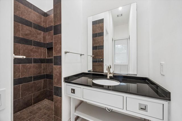 1601 Pine Chase Drive, Houston, TX 77055