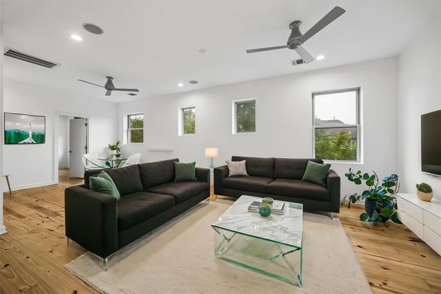 1601 Pine Chase Drive, Houston, TX 77055