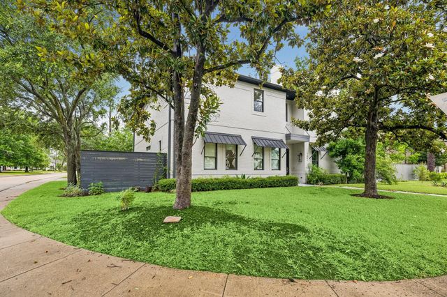 1601 Pine Chase Drive, Houston, TX 77055
