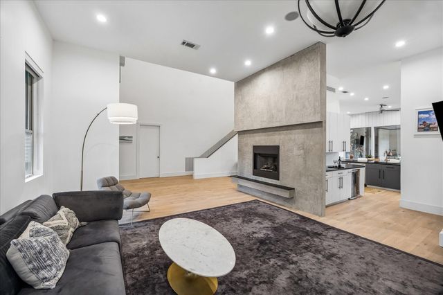 1601 Pine Chase Drive, Houston, TX 77055