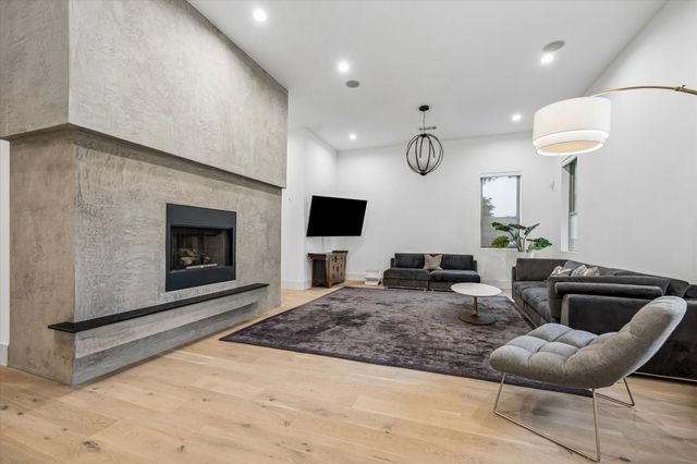 1601 Pine Chase Drive, Houston, TX 77055