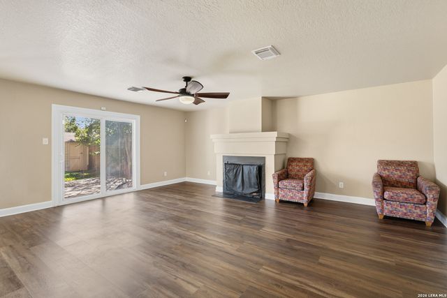 406 BLUEGRASS CRK, San Antonio, TX 78253