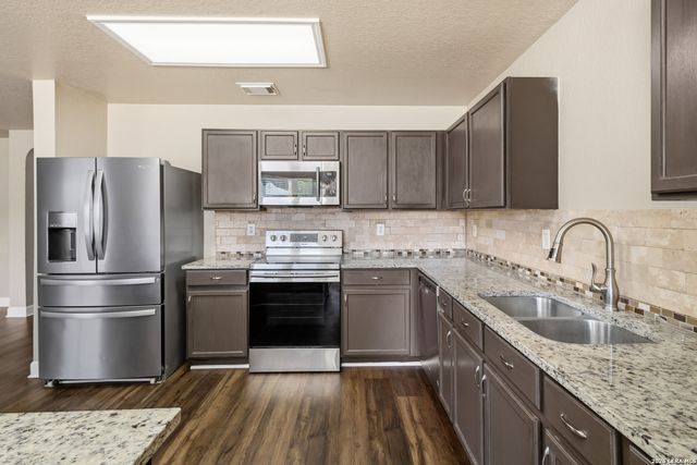 406 BLUEGRASS CRK, San Antonio, TX 78253
