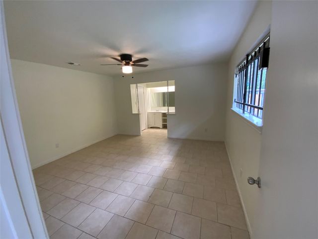 7710 Ashmole Lane, Houston, TX 77088