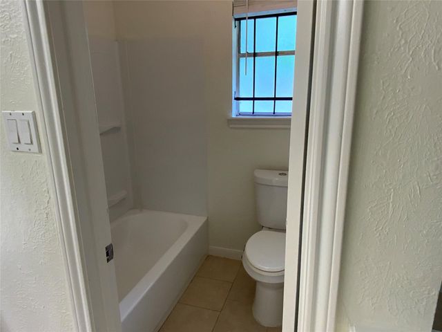 7710 Ashmole Lane, Houston, TX 77088