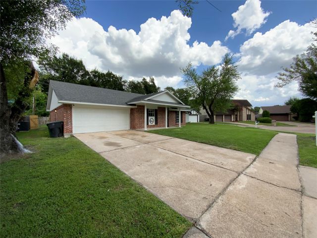 7710 Ashmole Lane, Houston, TX 77088