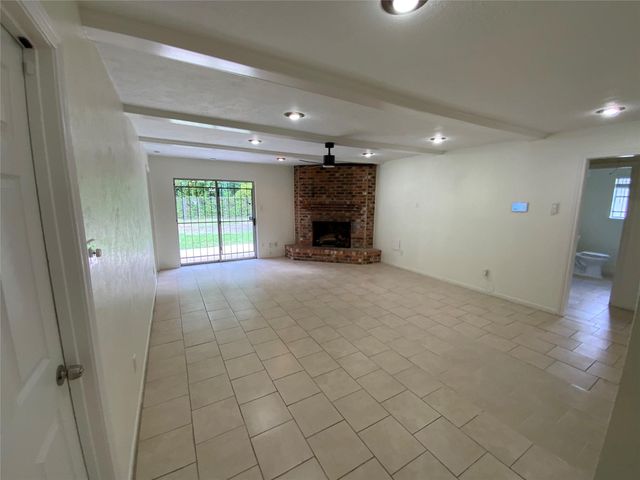 7710 Ashmole Lane, Houston, TX 77088