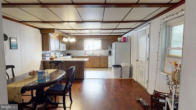 415 E FLORA ST, Philadelphia, PA 19125