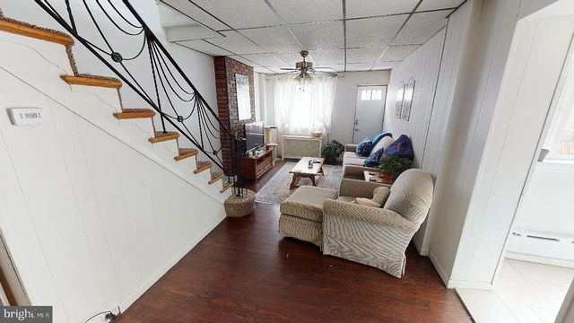 415 E FLORA ST, Philadelphia, PA 19125