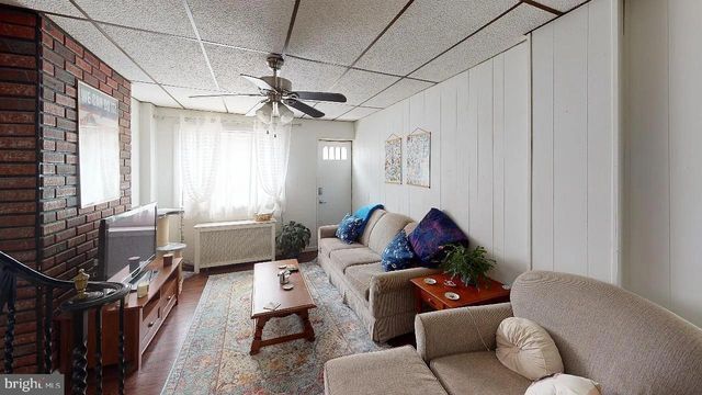 415 E FLORA ST, Philadelphia, PA 19125