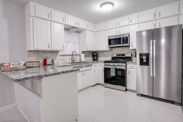 421 Apple Blossom Lane, Hurst, TX 76053