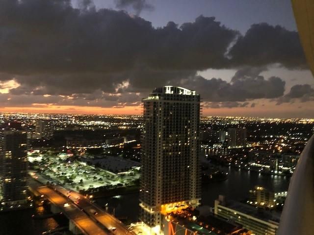 1800 S Ocean Dr LP4206, Hallandale Beach, FL 33009