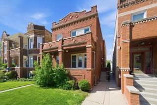 4916 W Hutchinson Street, Chicago, IL 60641