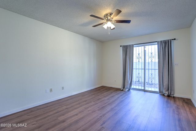 7581 E Desert Anchor Boulevard, Tucson, AZ 85715