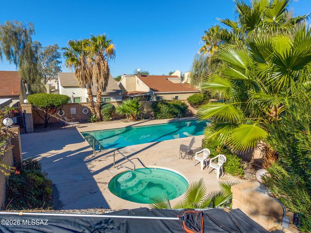 7581 E Desert Anchor Boulevard, Tucson, AZ 85715