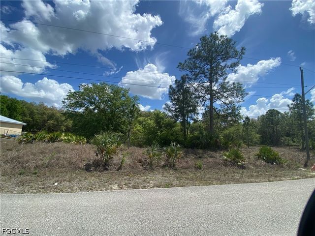 1512 Clayton AVE, Lehigh Acres, FL 33972