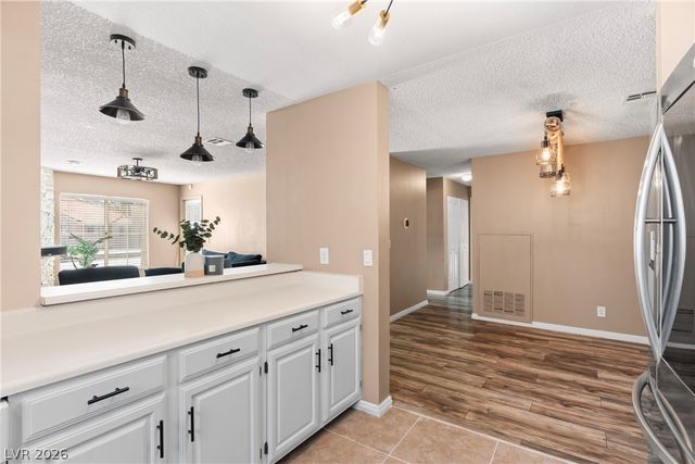 1375 East Hacienda Avenue 214, Las Vegas, NV 89119