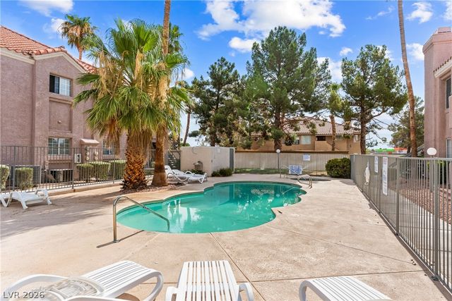 1375 East Hacienda Avenue 214, Las Vegas, NV 89119