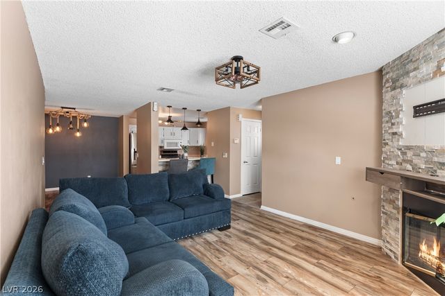 1375 East Hacienda Avenue 214, Las Vegas, NV 89119