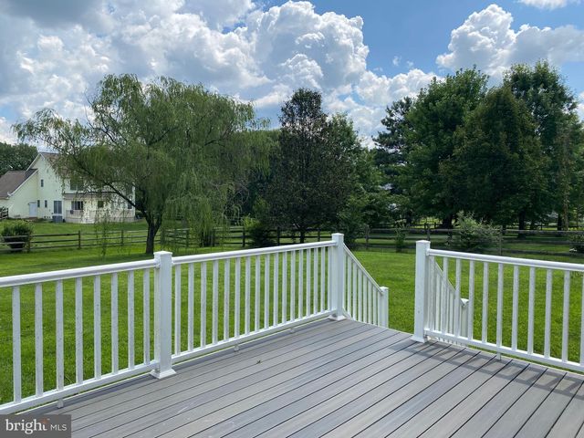 3 BATTLE DR, Newark, DE 19702