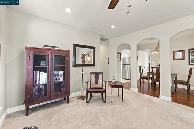 1873 Clayton Way, Concord, CA 94519