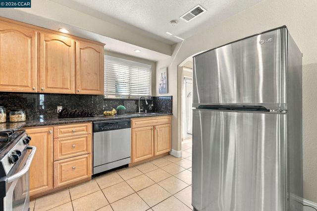 1873 Clayton Way, Concord, CA 94519