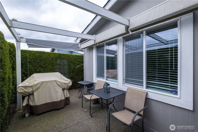 27229 217th Place SE, Maple Valley, WA 98038