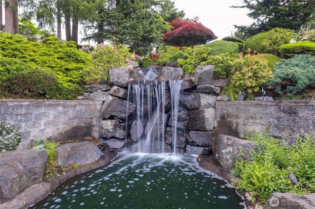 27229 217th Place SE, Maple Valley, WA 98038