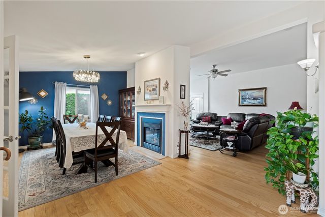27229 217th Place SE, Maple Valley, WA 98038