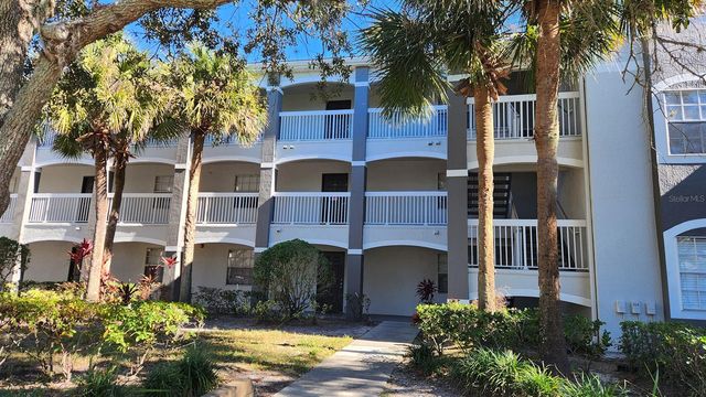 14013 FAIRWAY ISLAND DRIVE 427, Orlando, FL 32837