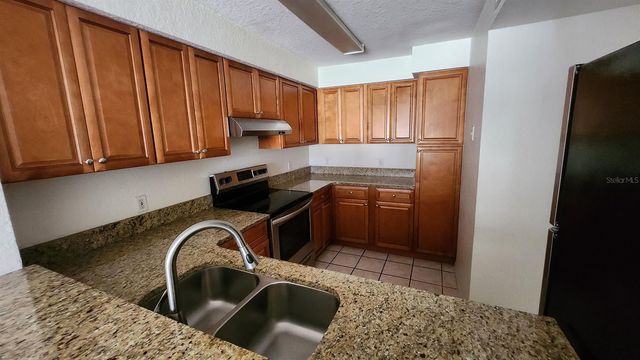 14013 FAIRWAY ISLAND DRIVE 427, Orlando, FL 32837
