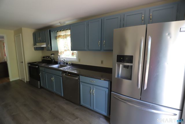 106 Florence Street, Manchester, CT 06040