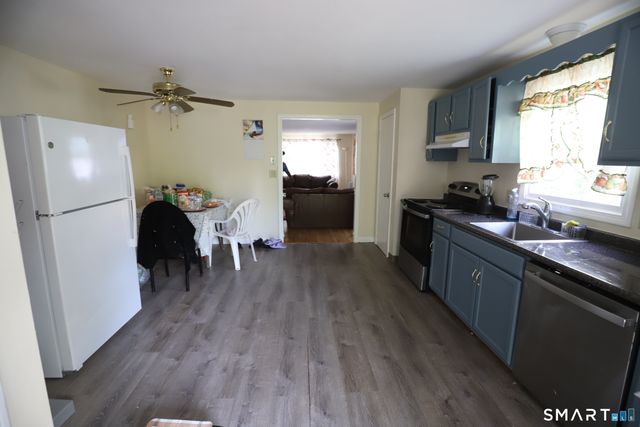 106 Florence Street, Manchester, CT 06040