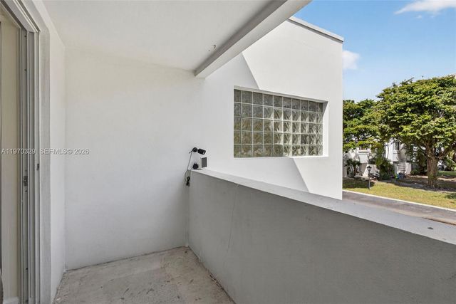 5090 Elmhurst Rd A, West Palm Beach, FL 33417