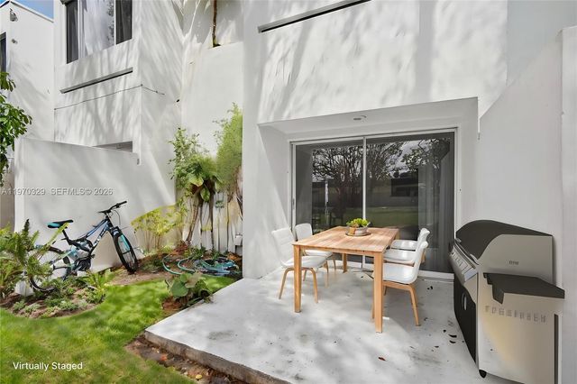 5090 Elmhurst Rd A, West Palm Beach, FL 33417