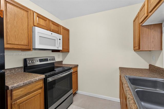 5090 Elmhurst Rd A, West Palm Beach, FL 33417