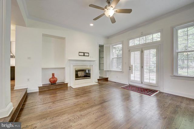 1 TOWN GATE CT, Bethesda, MD 20817