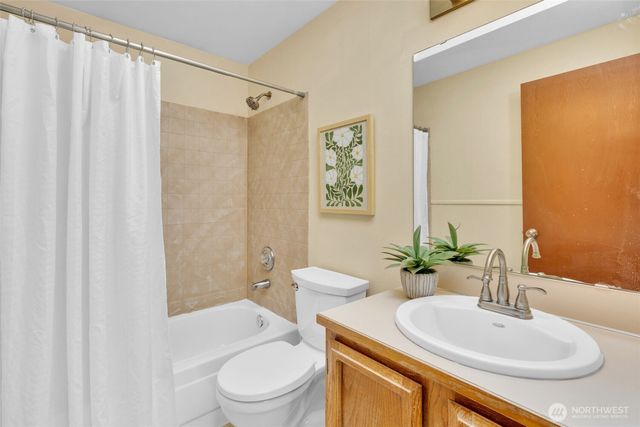 22120 SE 250th Street, Maple Valley, WA 98038