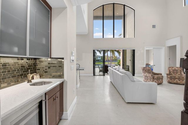 16801 Pavilion Way, Delray Beach, FL 33446