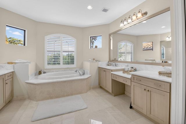 16801 Pavilion Way, Delray Beach, FL 33446