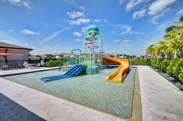 16801 Pavilion Way, Delray Beach, FL 33446