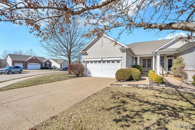 2229 Hawks Landing Drive C, Lake St Louis, MO 63367